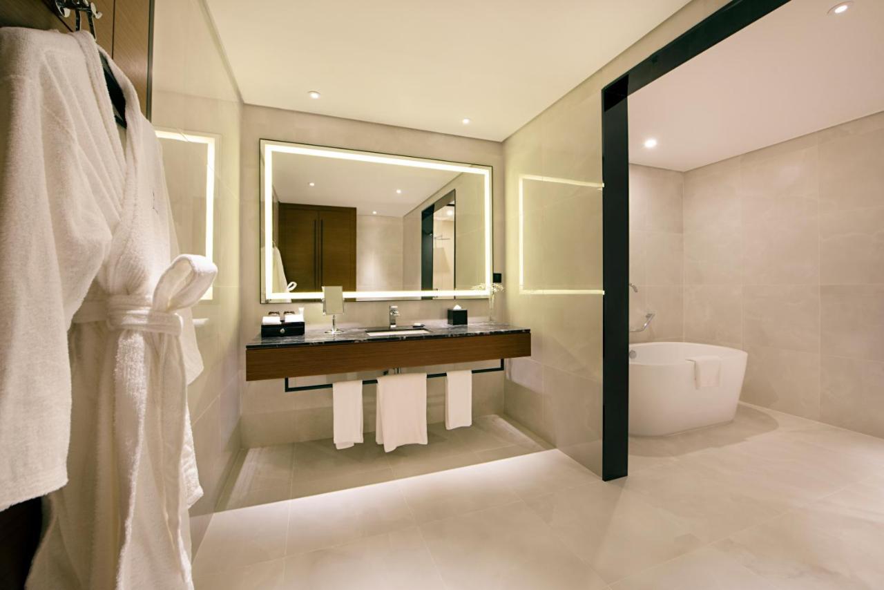 Asiana Grand Hotel Дубай Экстерьер фото Bathroom