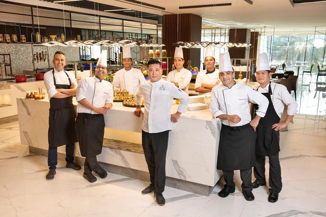 Asiana Grand Hotel Дубай Экстерьер фото Culinary team at the Conrad Dubai